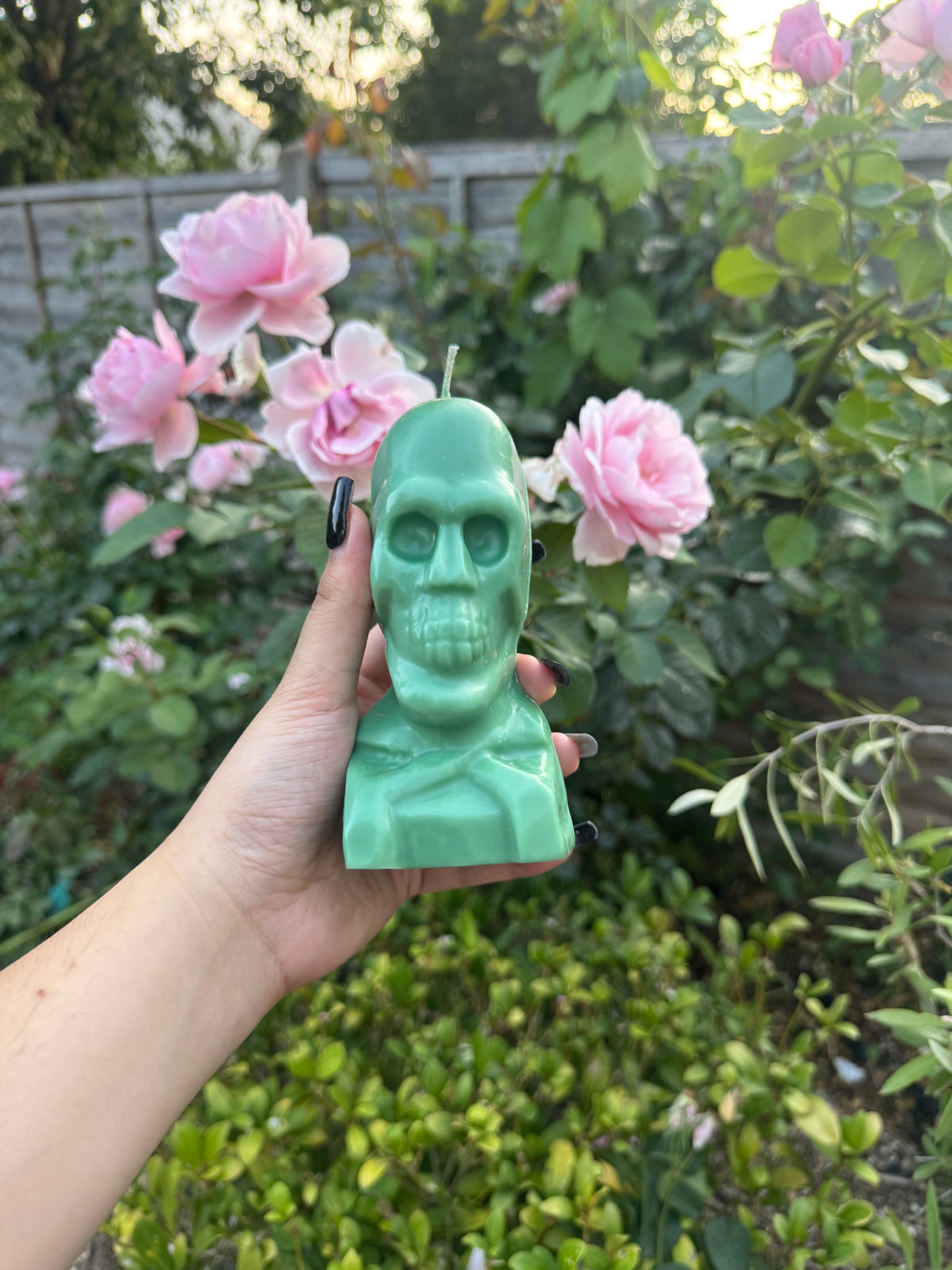 Skull & Cross Bones Candle
