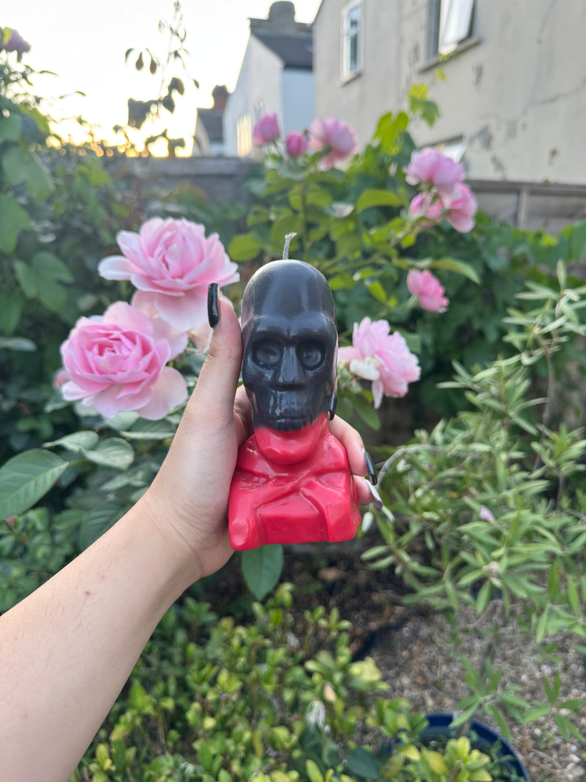 Reversible Skull & Crossbones Candle